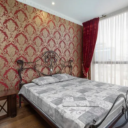 Greek Street Royal New Апартаменти *
